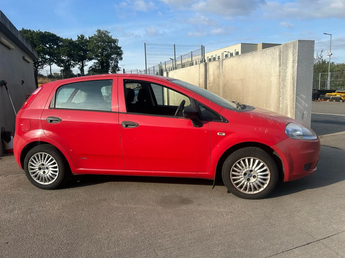 Fiat Punto 1.2 Nct & Tax low kms cheap car - Image 2