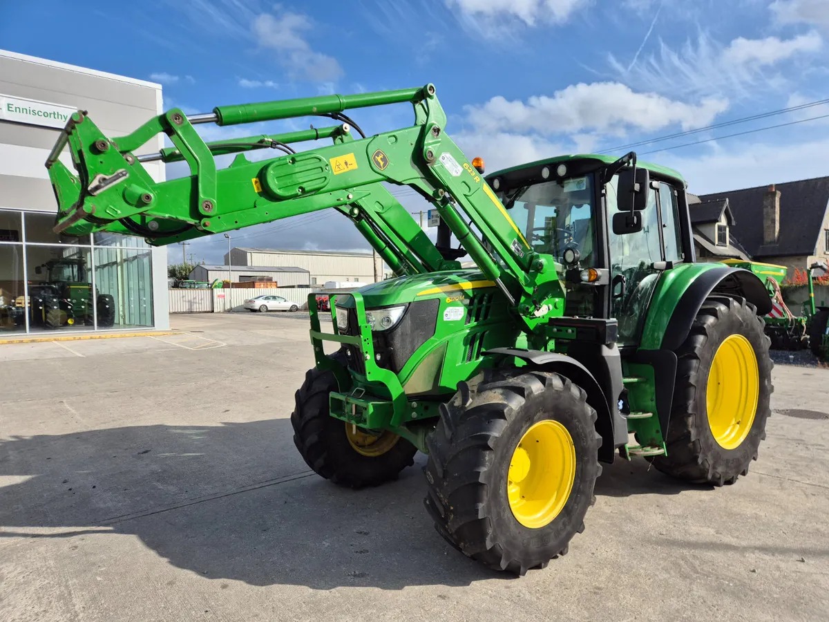 John Deere 6120M 2019 - Image 1