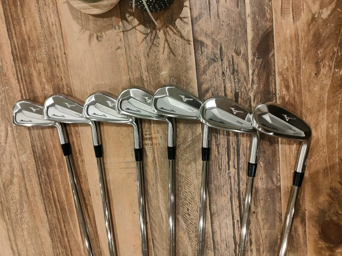 Mizuno pro 223 - Image 2