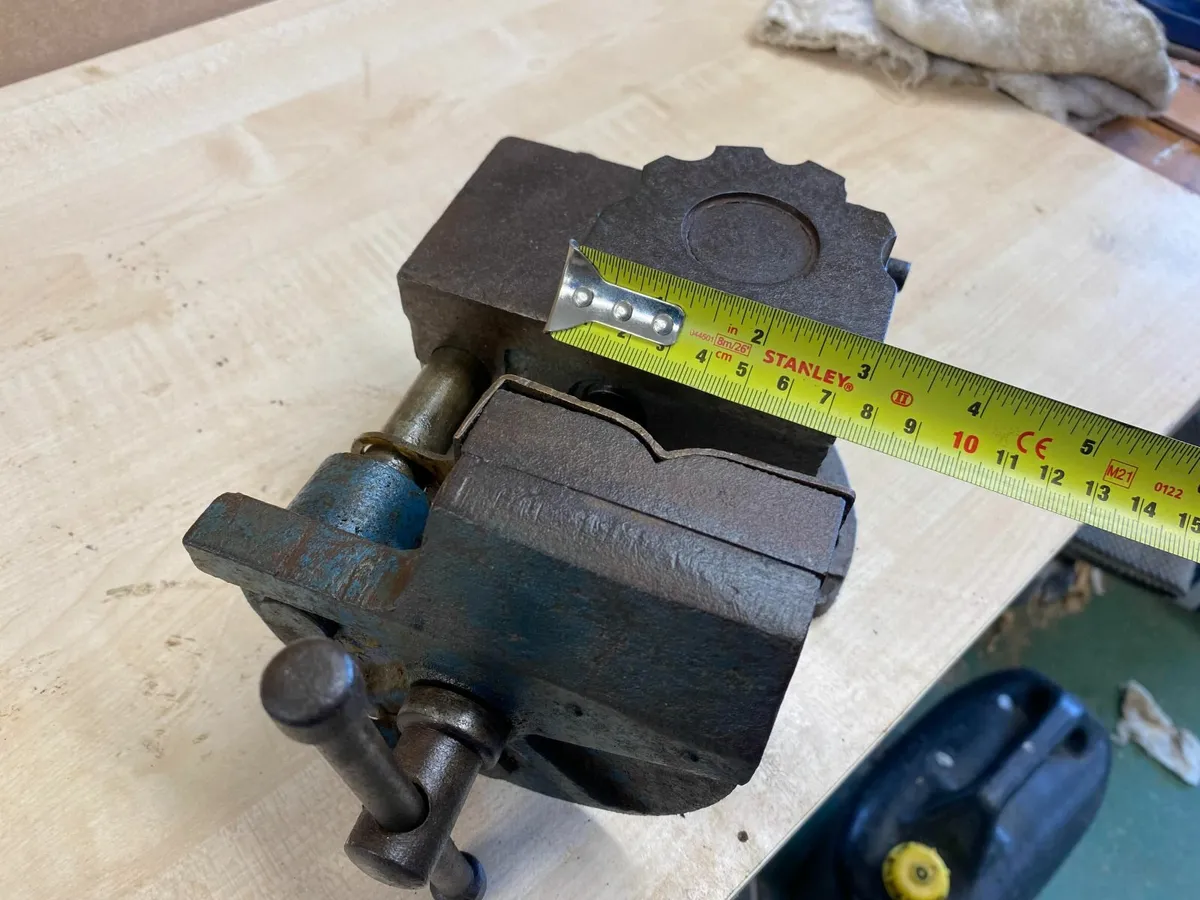 Wilson Swivel Jaw Bench Vice - Image 2