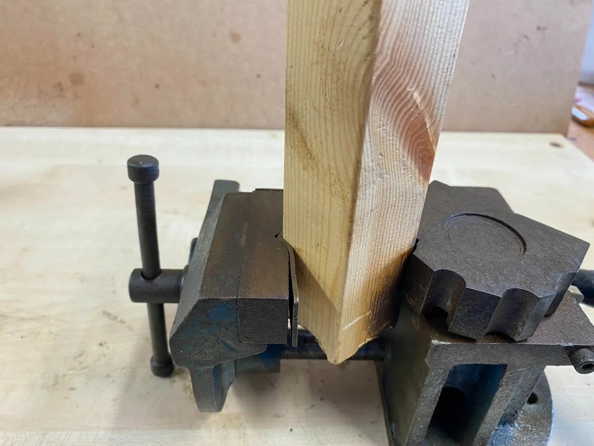 Wilson Swivel Jaw Bench Vice - Image 3