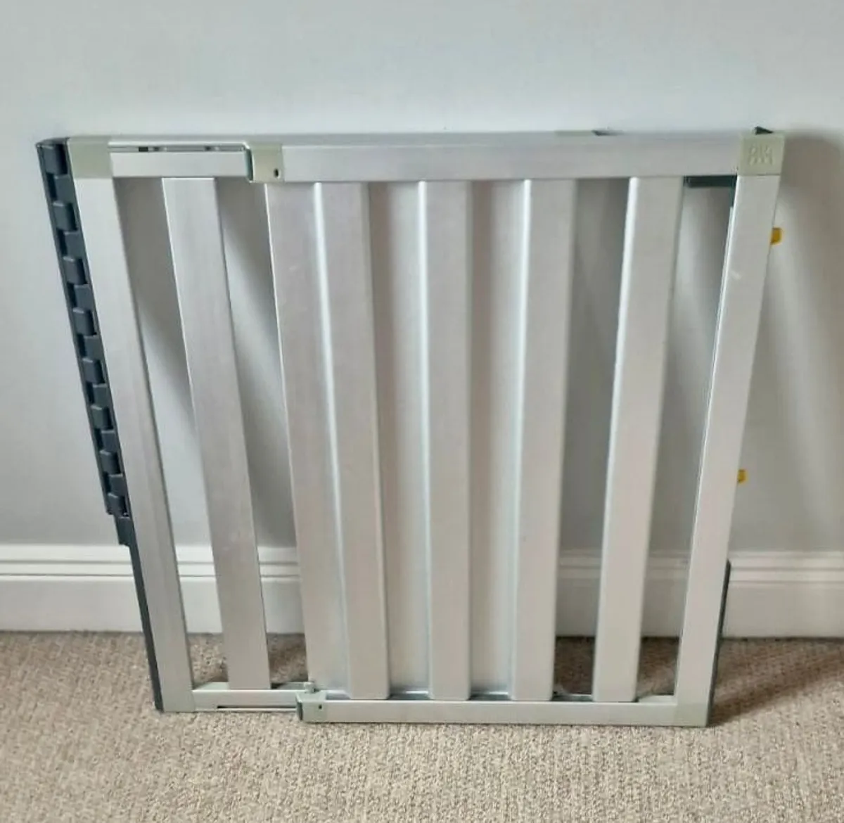 2x Lindam Numi Safety stair Gates - Image 2