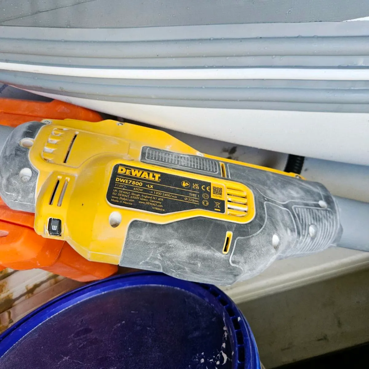 Dewalt drywall sander & flex hoover - Image 3