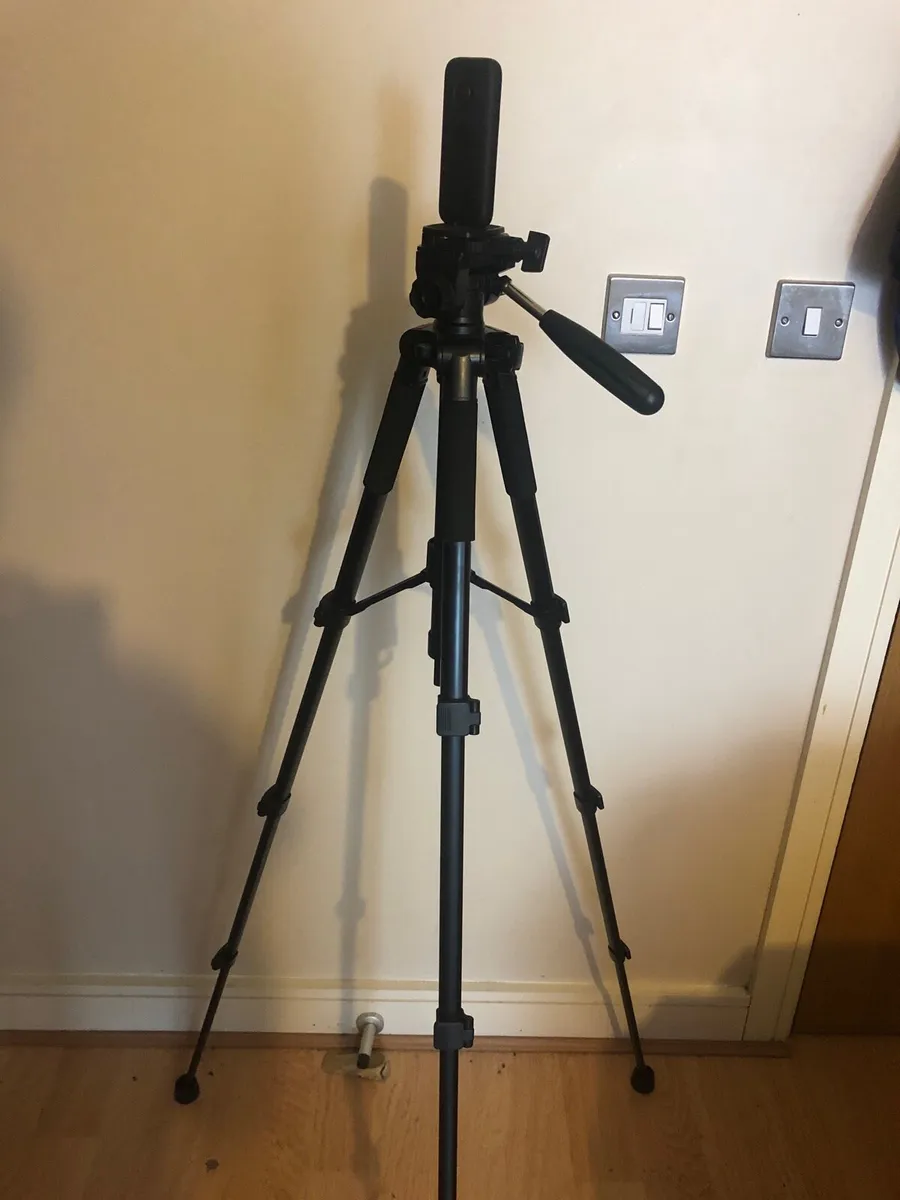 Insta360 one X + tripod - Image 4