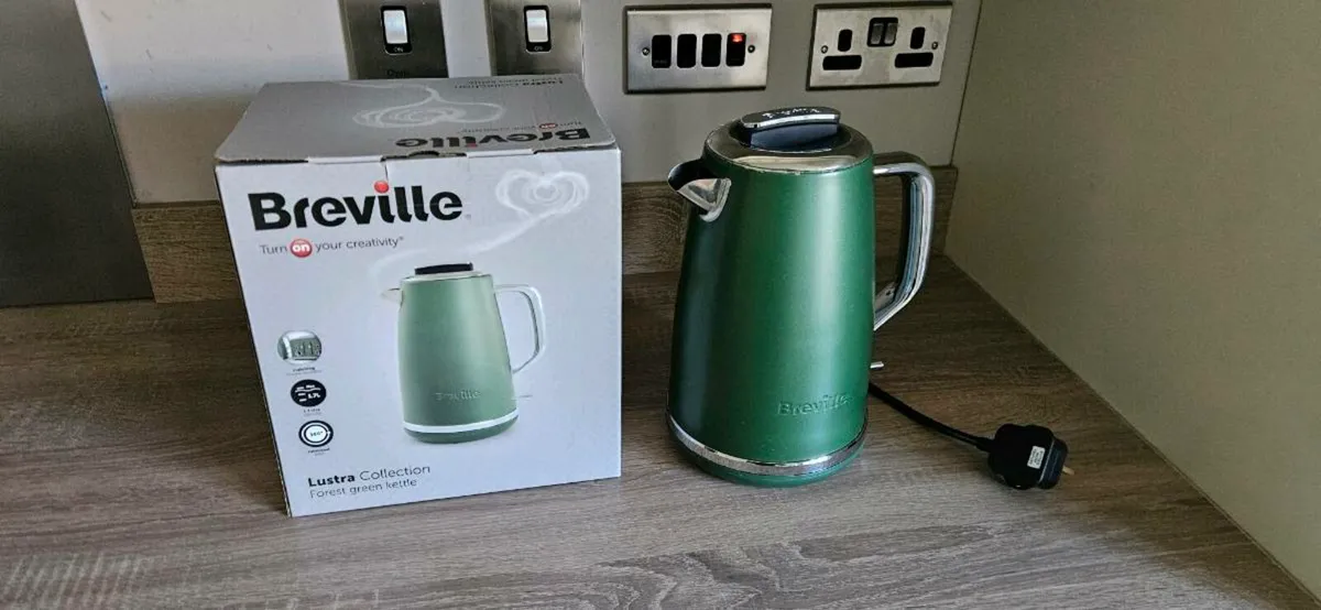Breville Kettle Quick Sale - Image 1