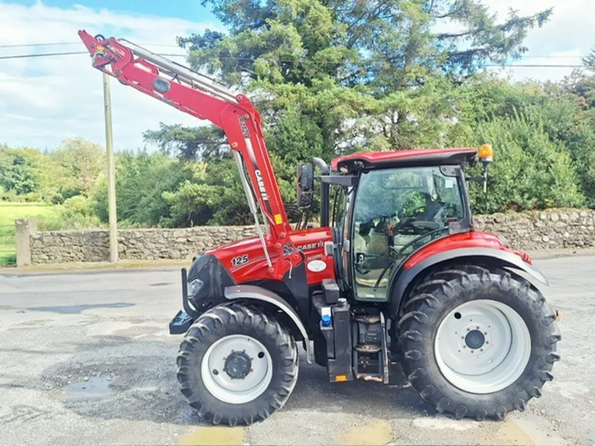212 Case IH Maxxum 125, Cab Sus,  LRZ120,  2780 Hr - Image 2