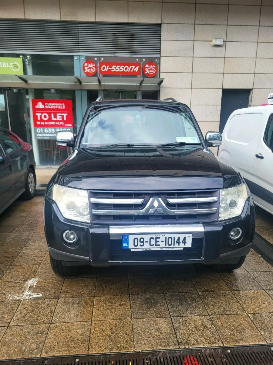 Mitsubishi Shogun - Image 1
