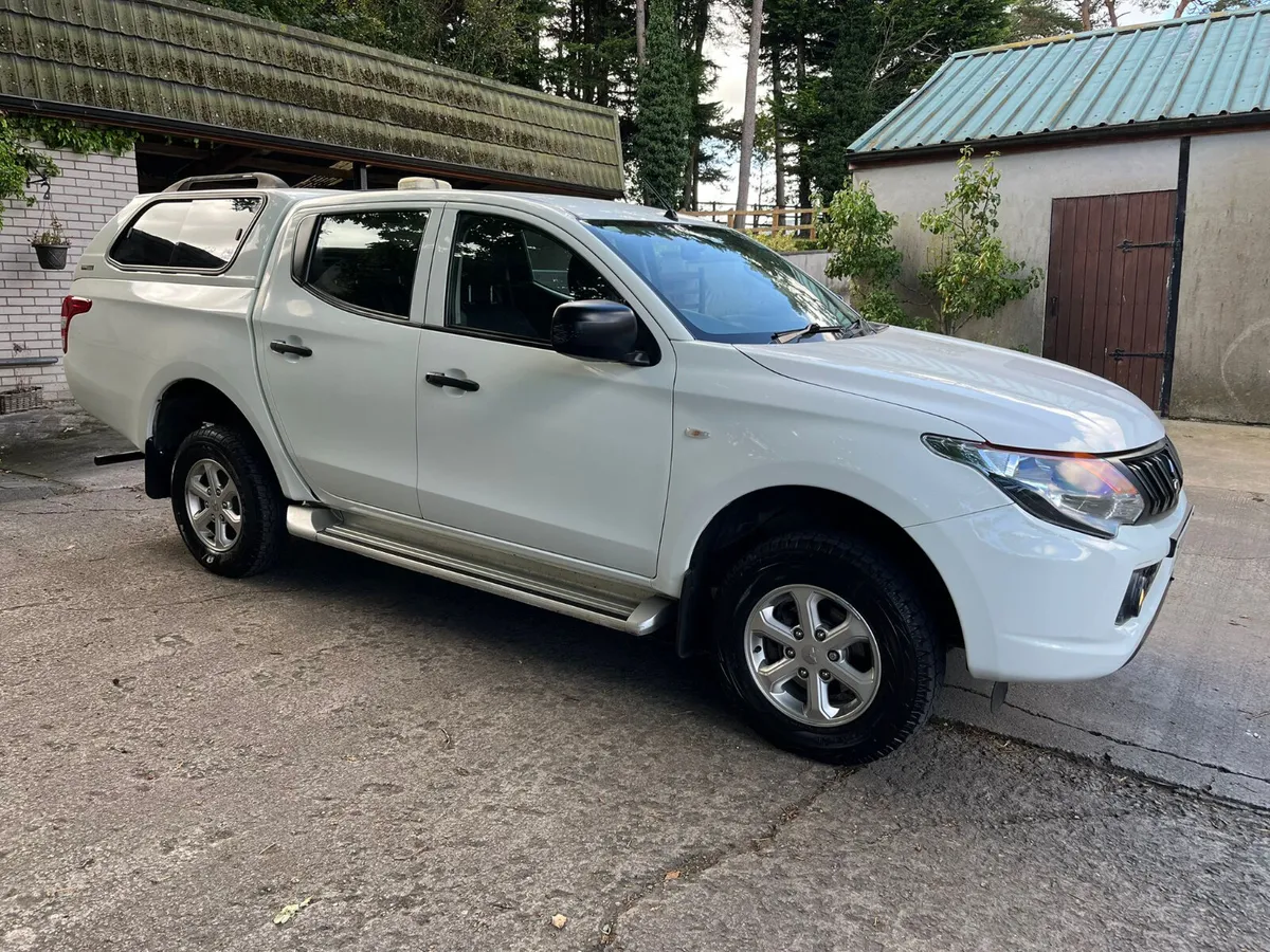 2019 MITSUBISHI L200 DI-D 4X4 DOUBLE CAB PICKUP - Image 1