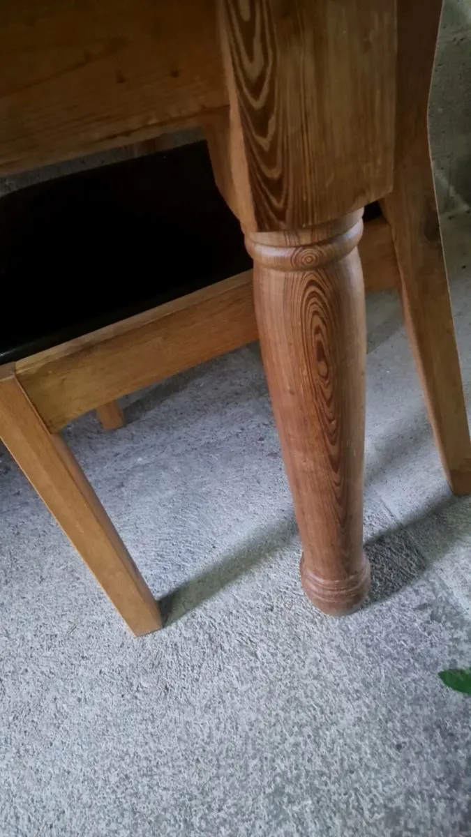 Solid handmade Pine table 7 foot long - Image 4