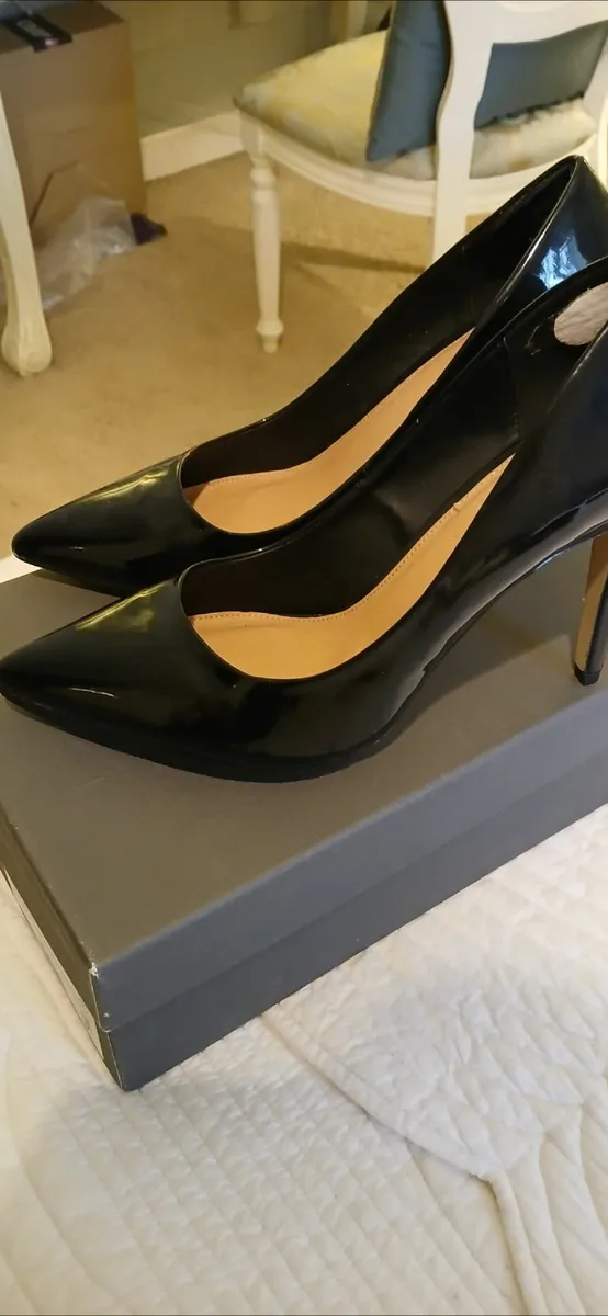 High heels - Image 2