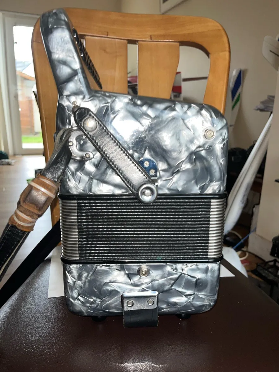 Accordion - Image 2