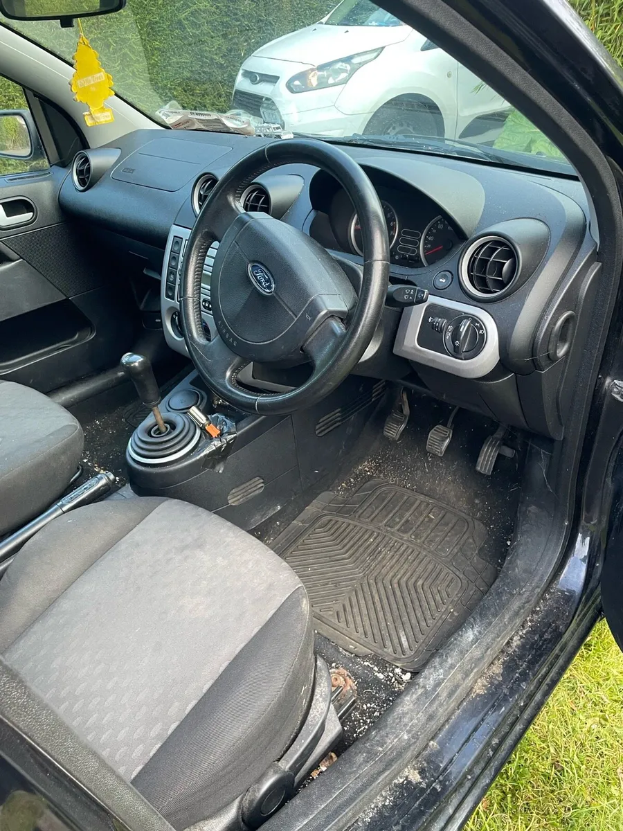 Fiesta ford - Image 4