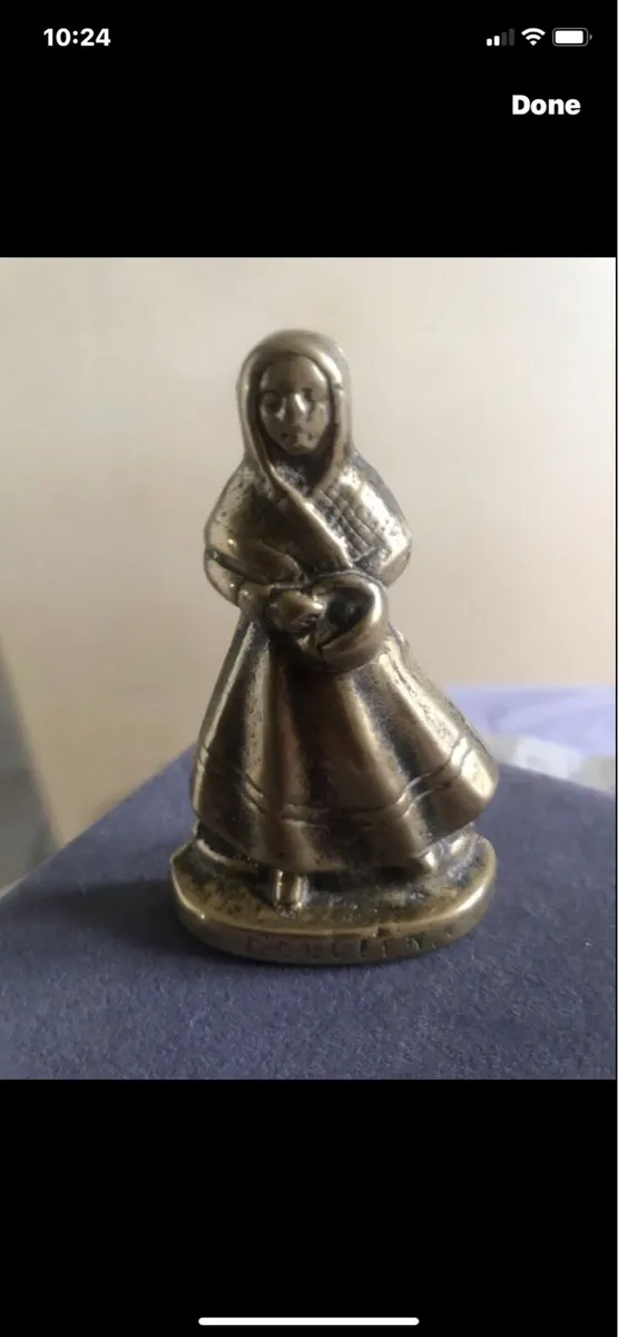 Brass Irish Colleen Display - Image 1