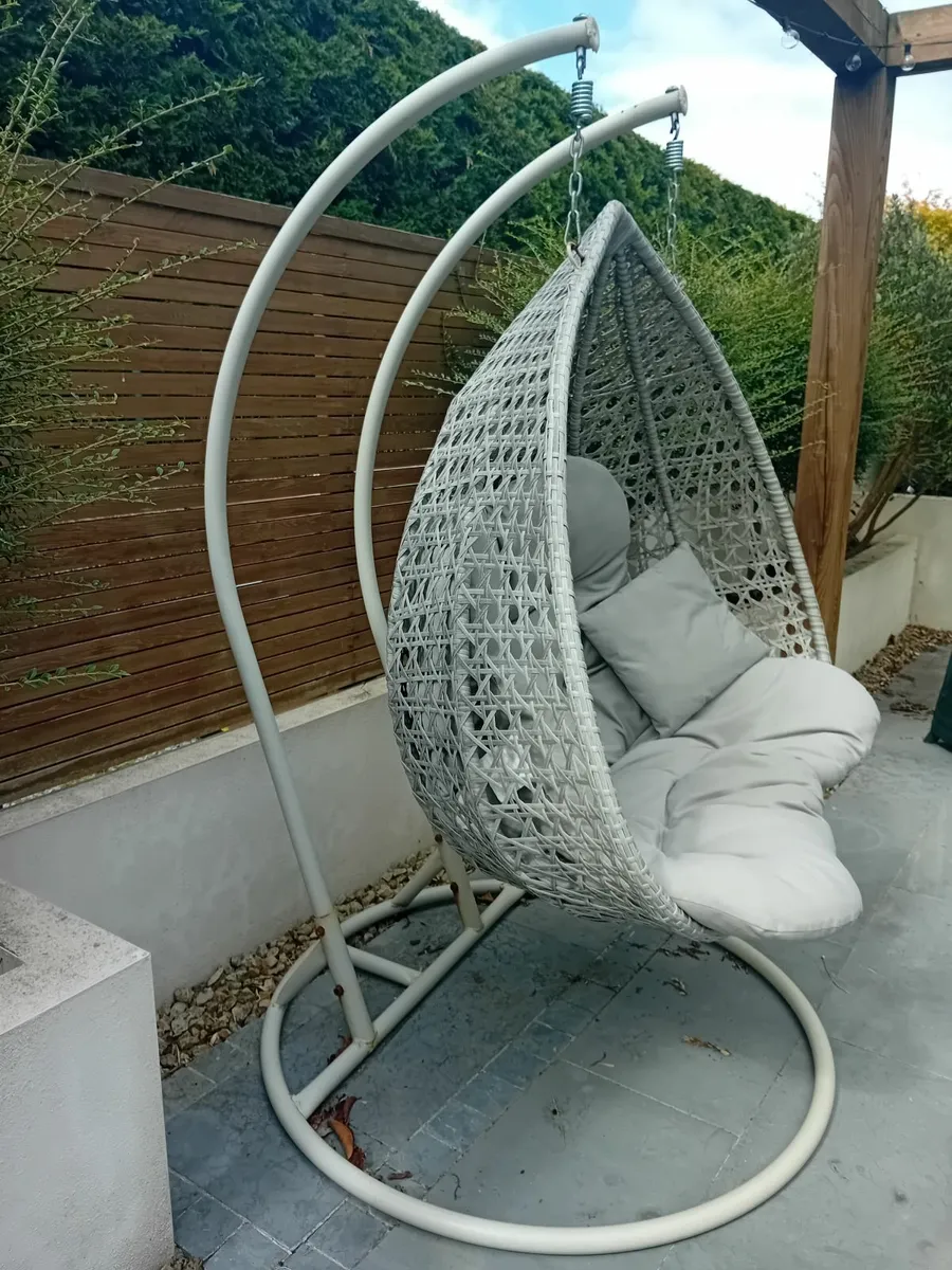 Double Egg Chair-outdoor - Image 2