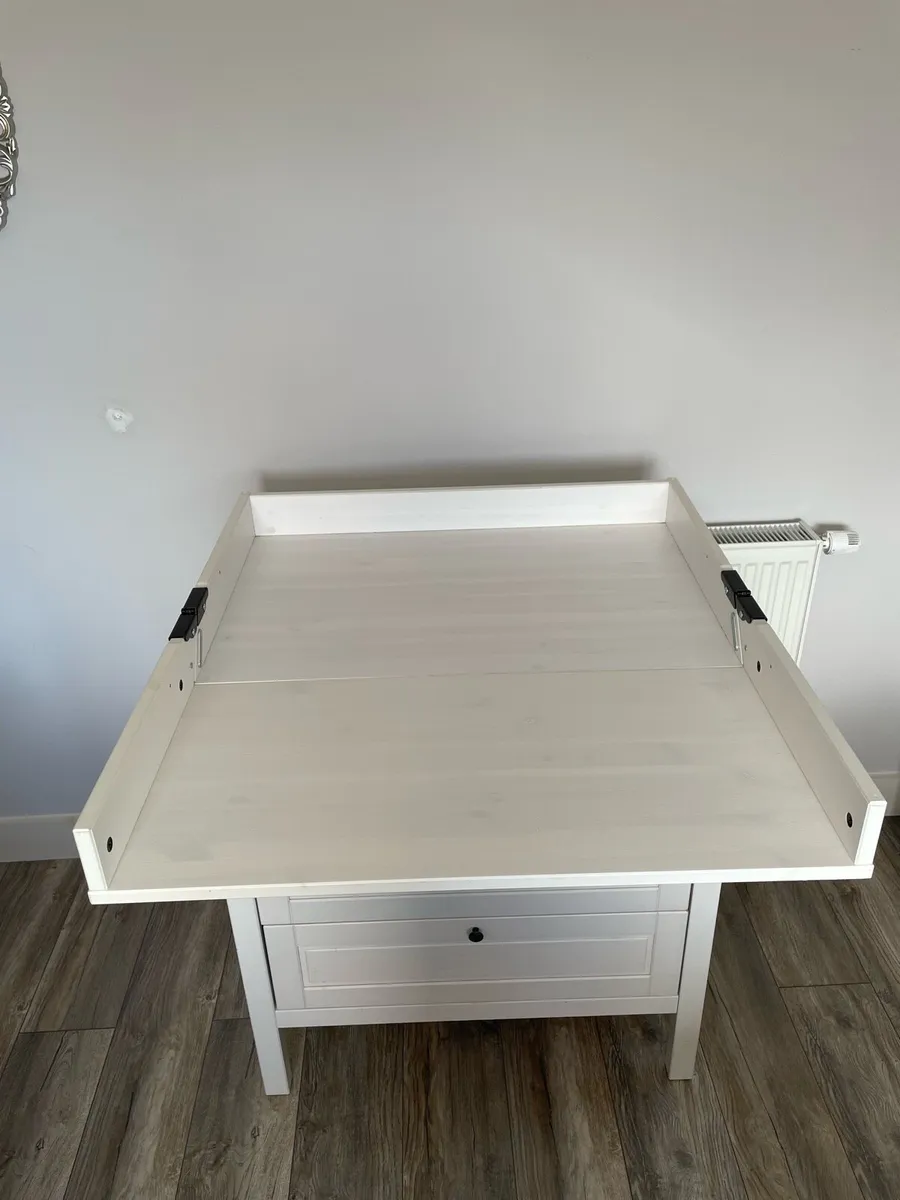 IKEA SUNDVIK Changing Table and Chest of Drawers - Image 4