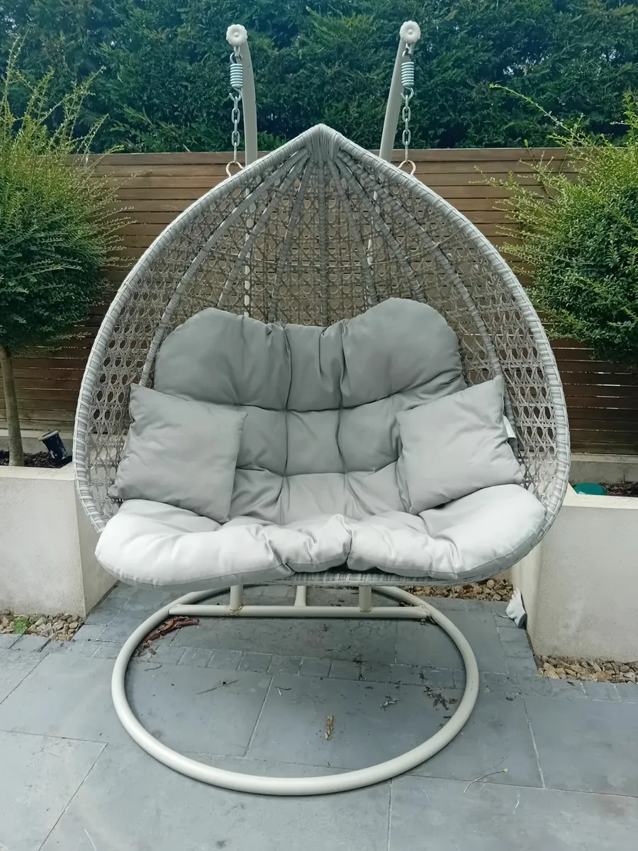 Double Egg Chair-outdoor - Image 4