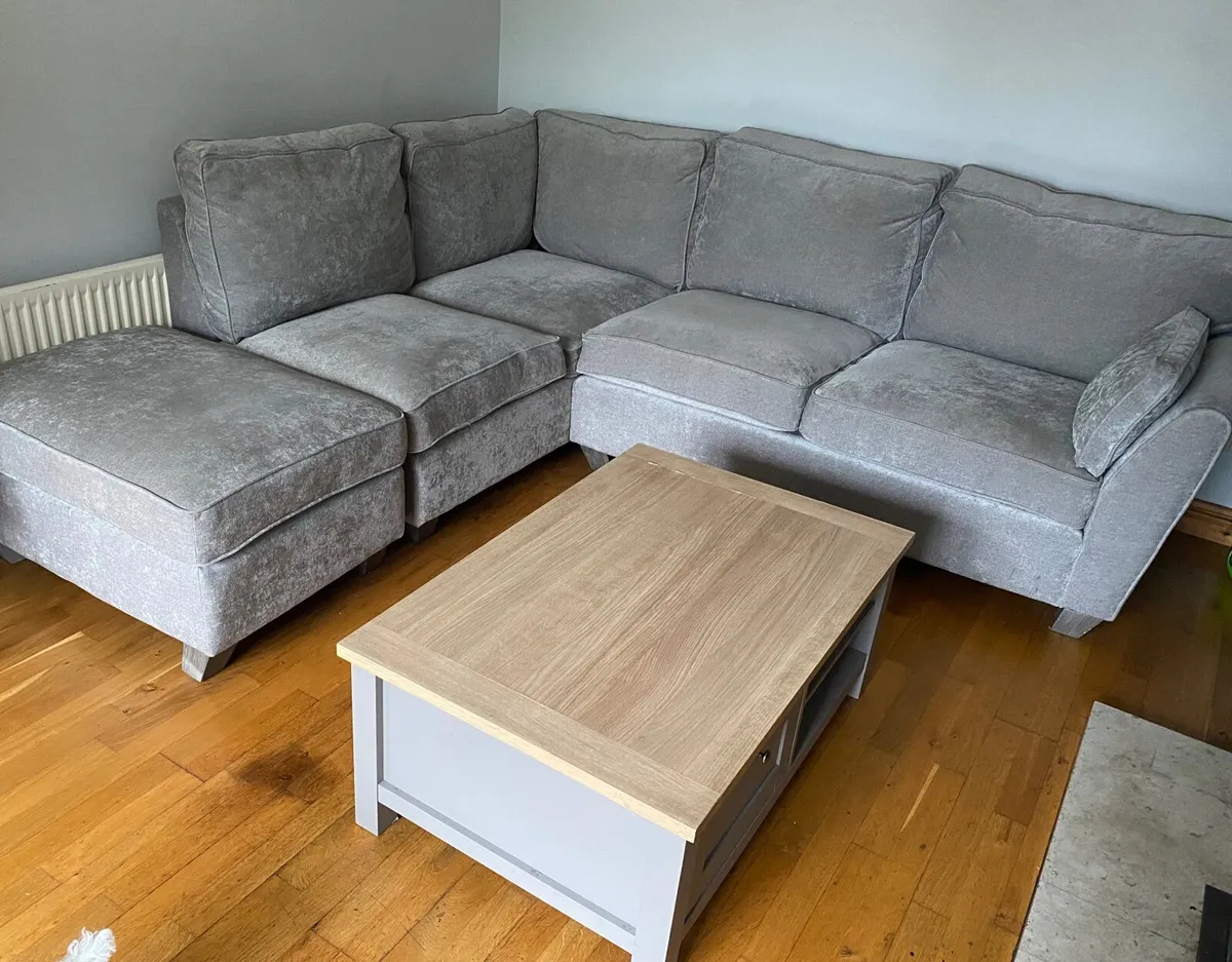 Corner Sofa & living room furniture - Image 1