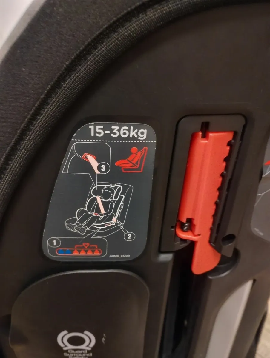 Car Seat - Image 2