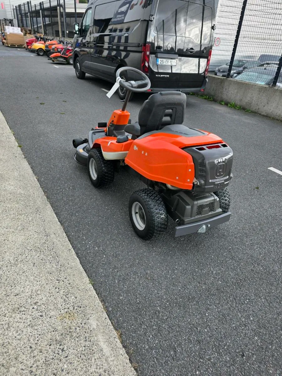 Husqvarna R214TC Front Deck rider on lawnmower - Image 4