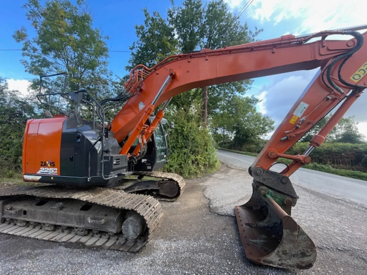 Excavator - Image 2