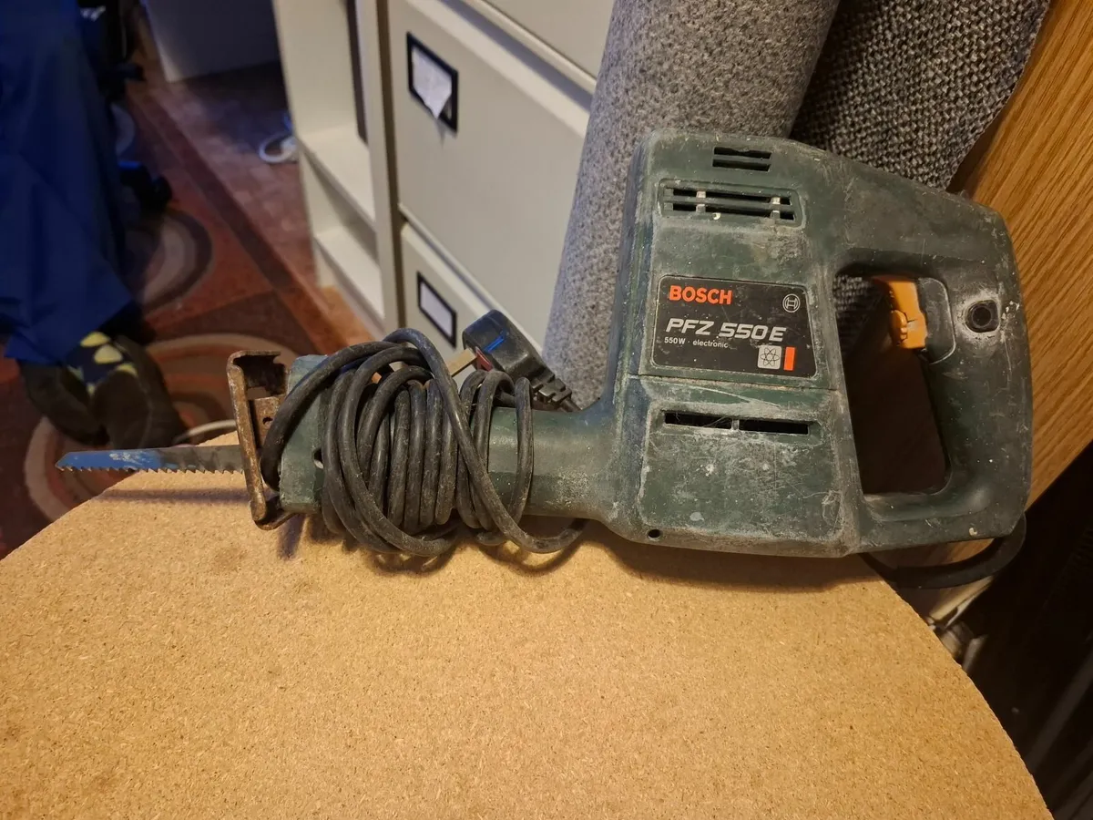 Reciprocating saw - Image 2