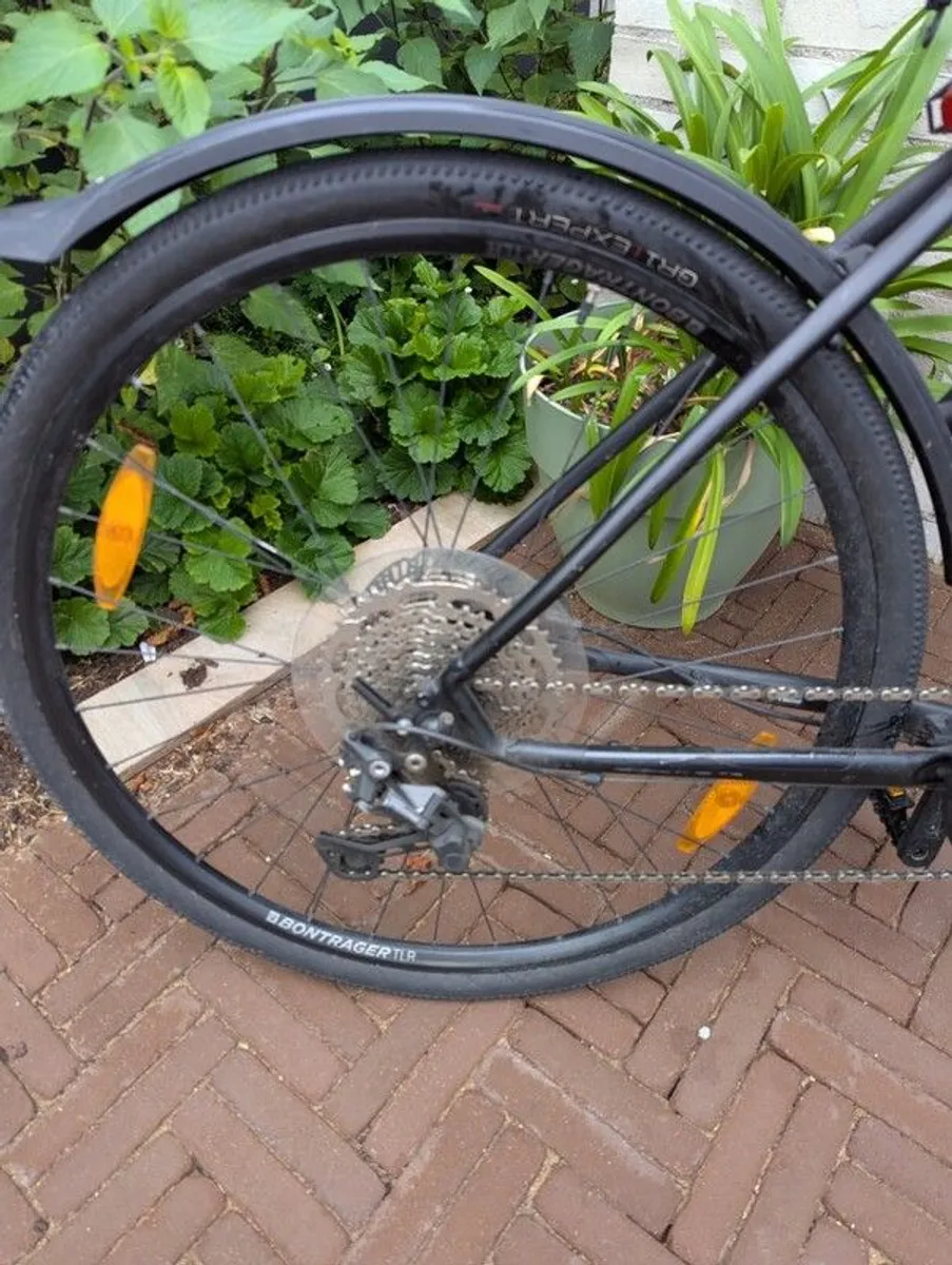 Trek Dual Sport 3 Black - Image 4