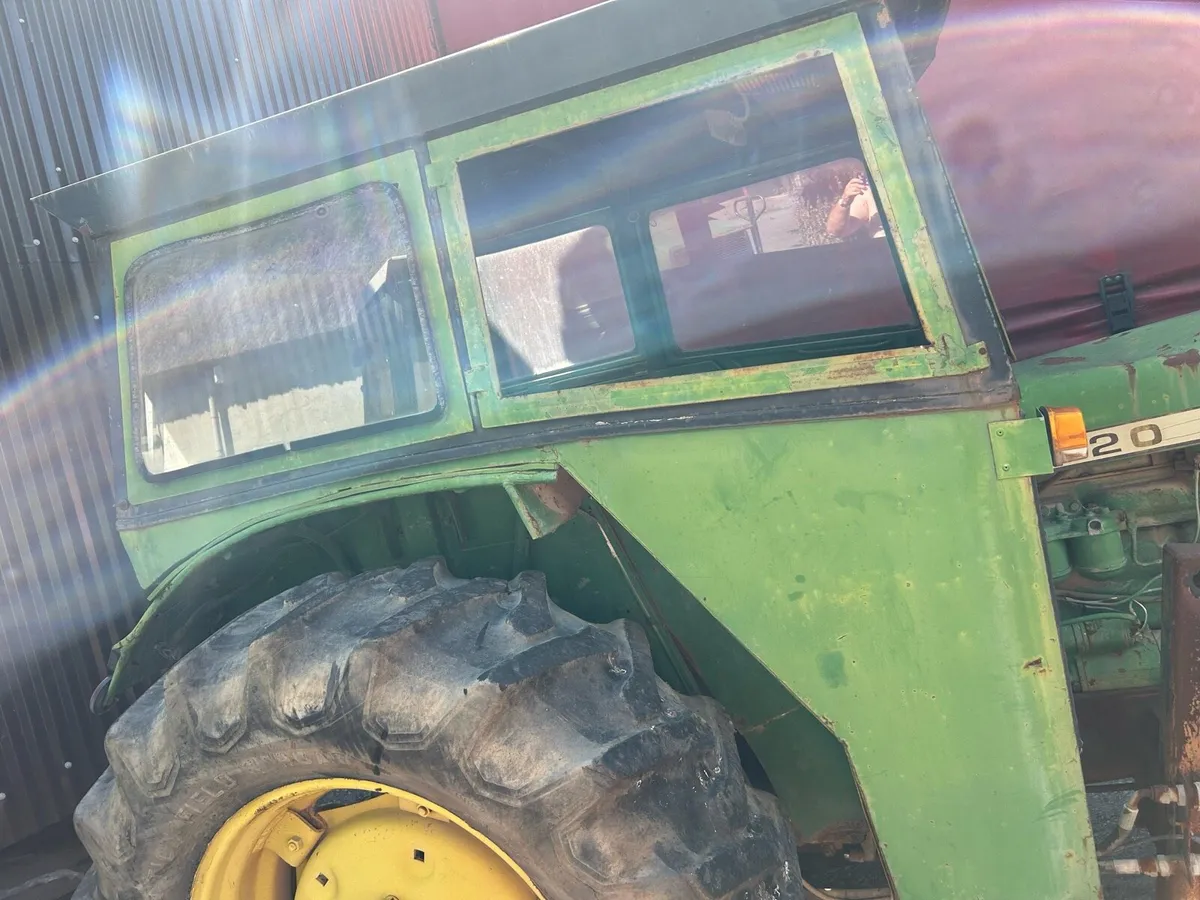 Cab to fit JD 2020 series up to 3020  needs a lit - Image 2