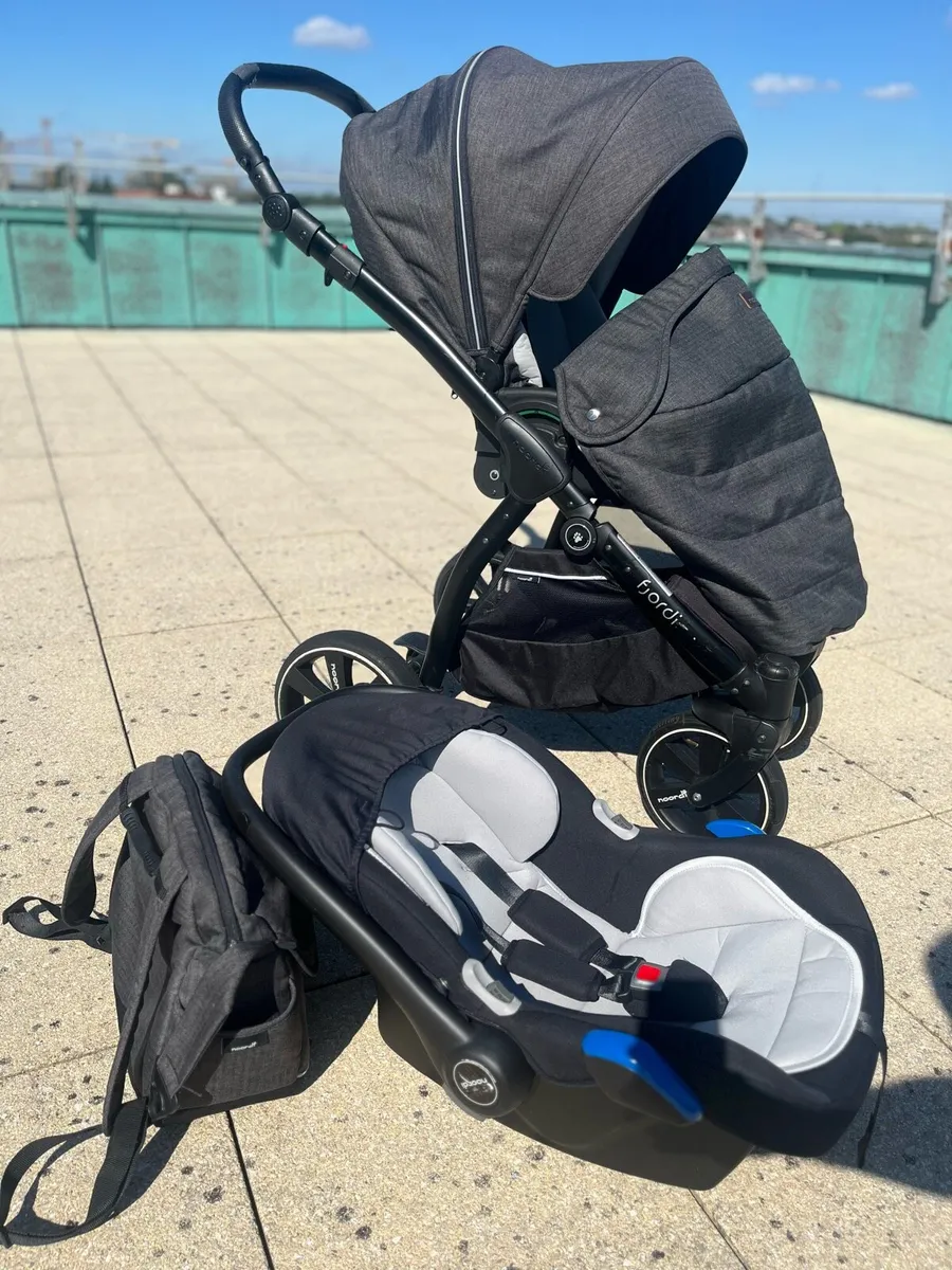 Noordi 3 in 1 travel system - Image 4