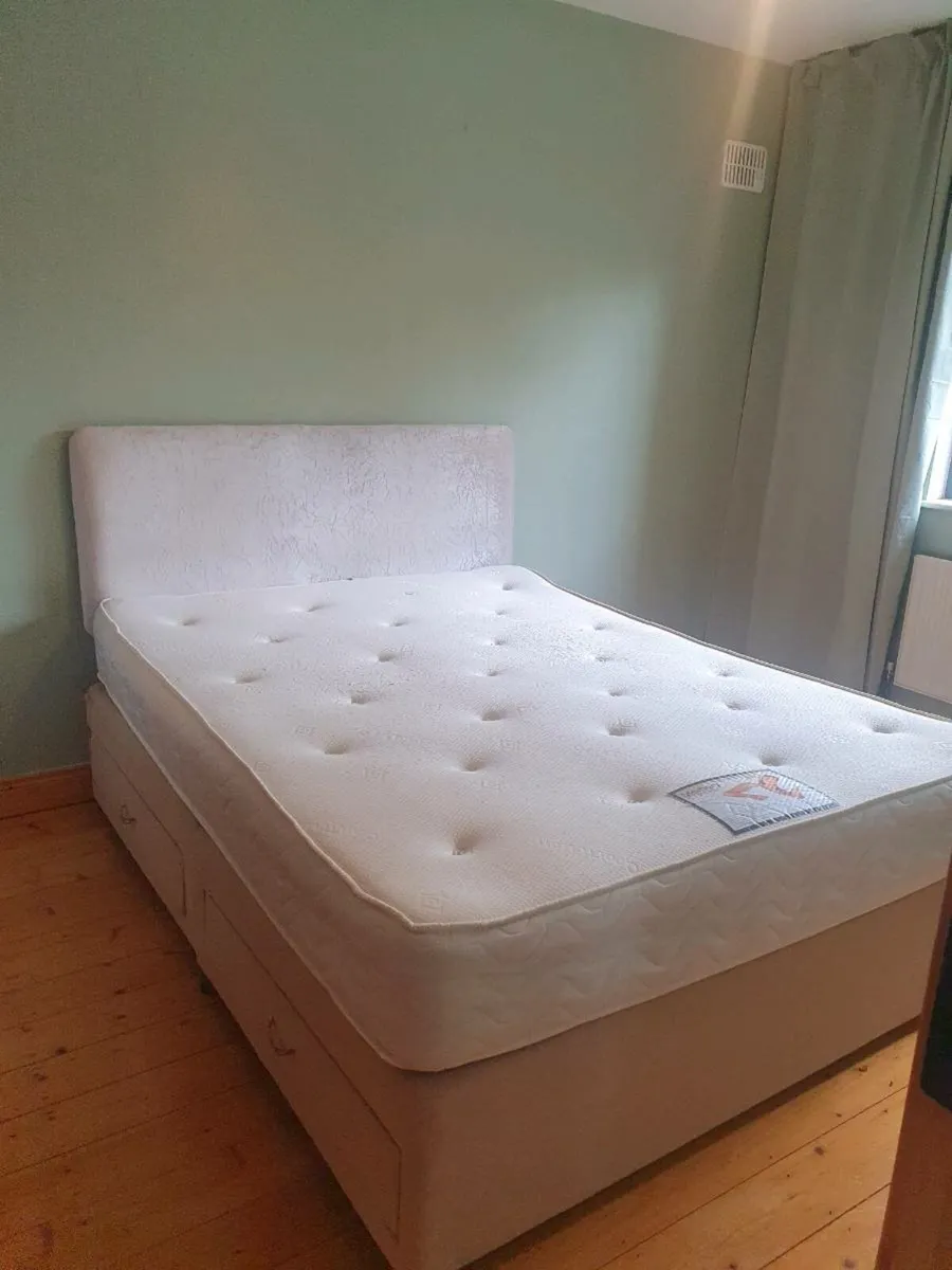King size bed, base and headboard Free take away - Image 1