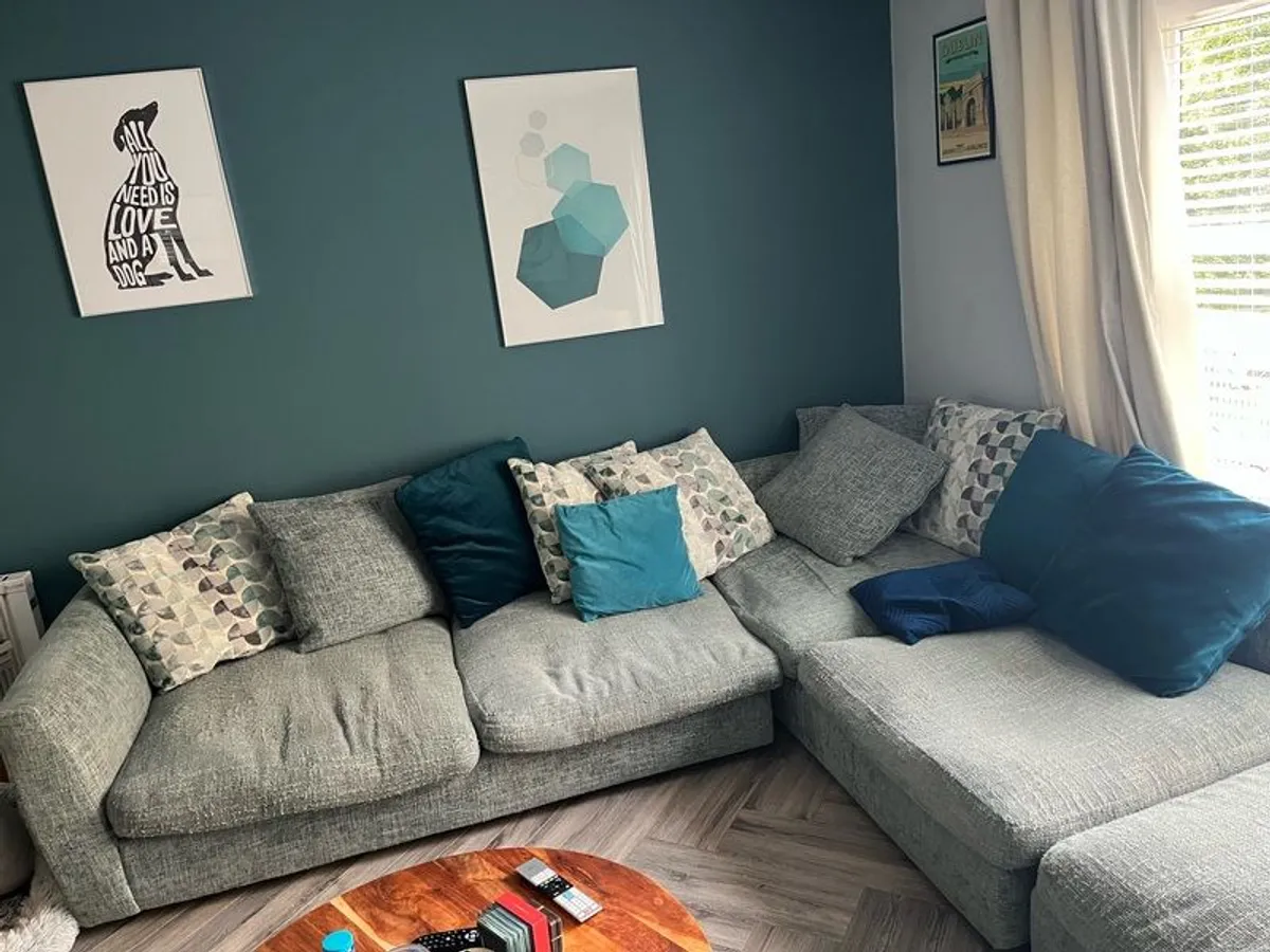 Corner Couch - Image 4