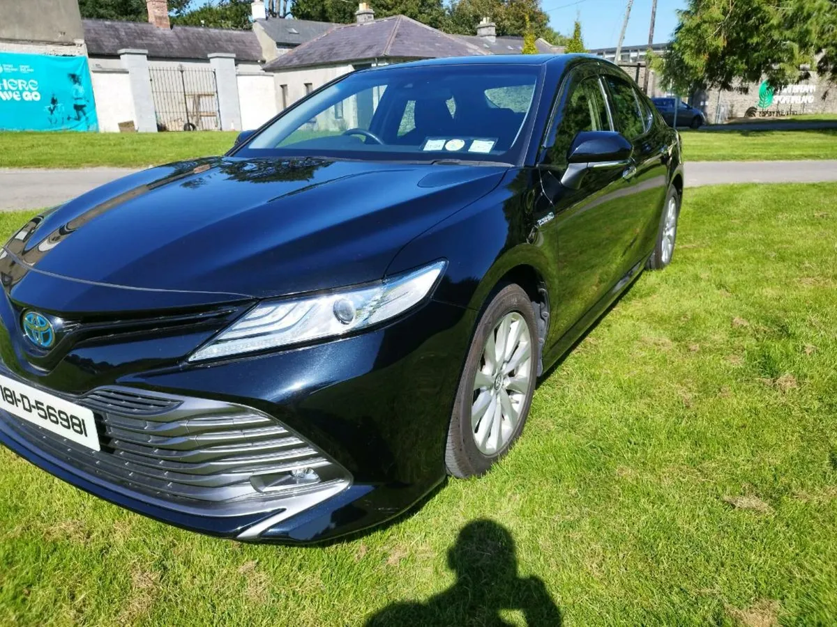 Toyota Camry - Image 3