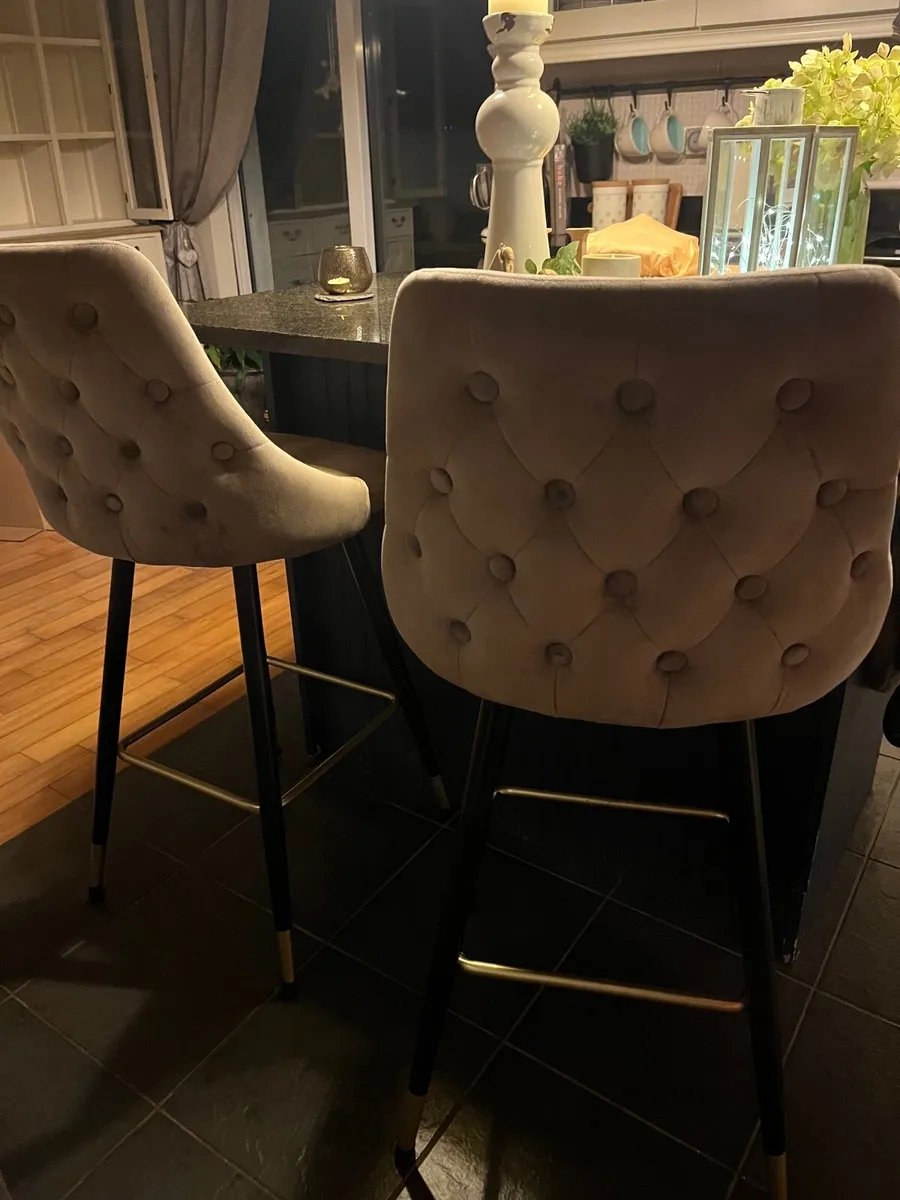 2 x velvet kitchen stools - Image 1