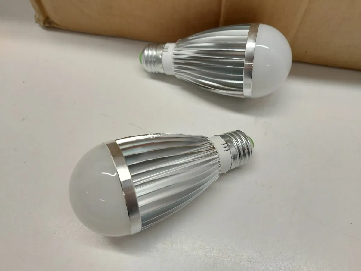 Online Auction Of A Box Of Lamp Bulbs & More! - Image 3