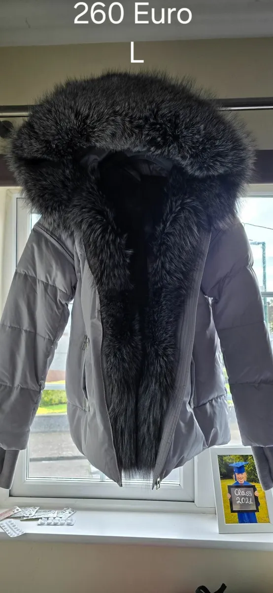 Clothes - Image 3