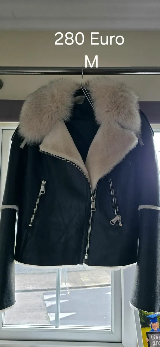 Clothes - Image 4