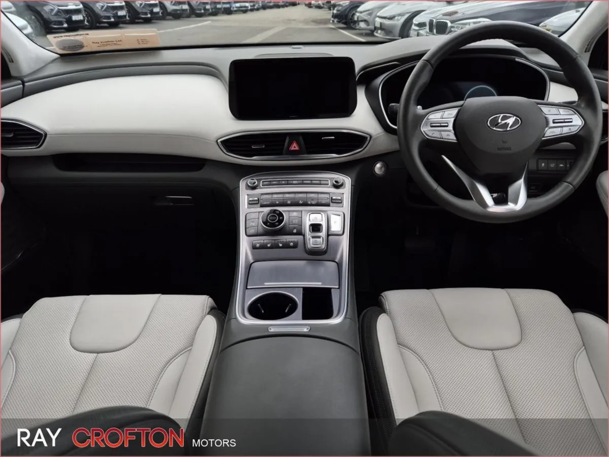 Hyundai Santa Fe 1.6 Phev 4WD Premium Auto - Image 4