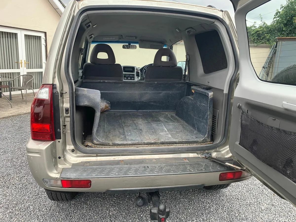 Mitsubishi pajero swb 06 automatic - Image 2