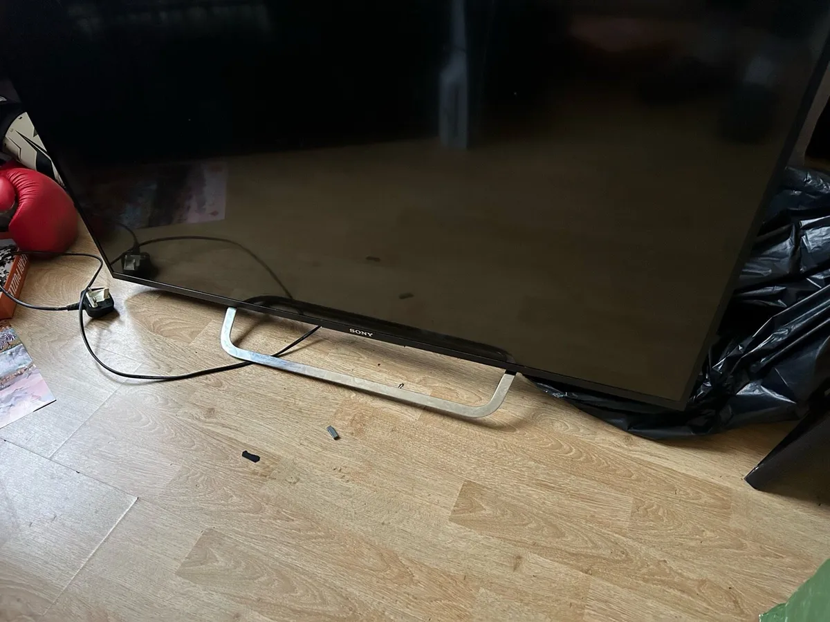 Sony smart tv 40inch - Image 1