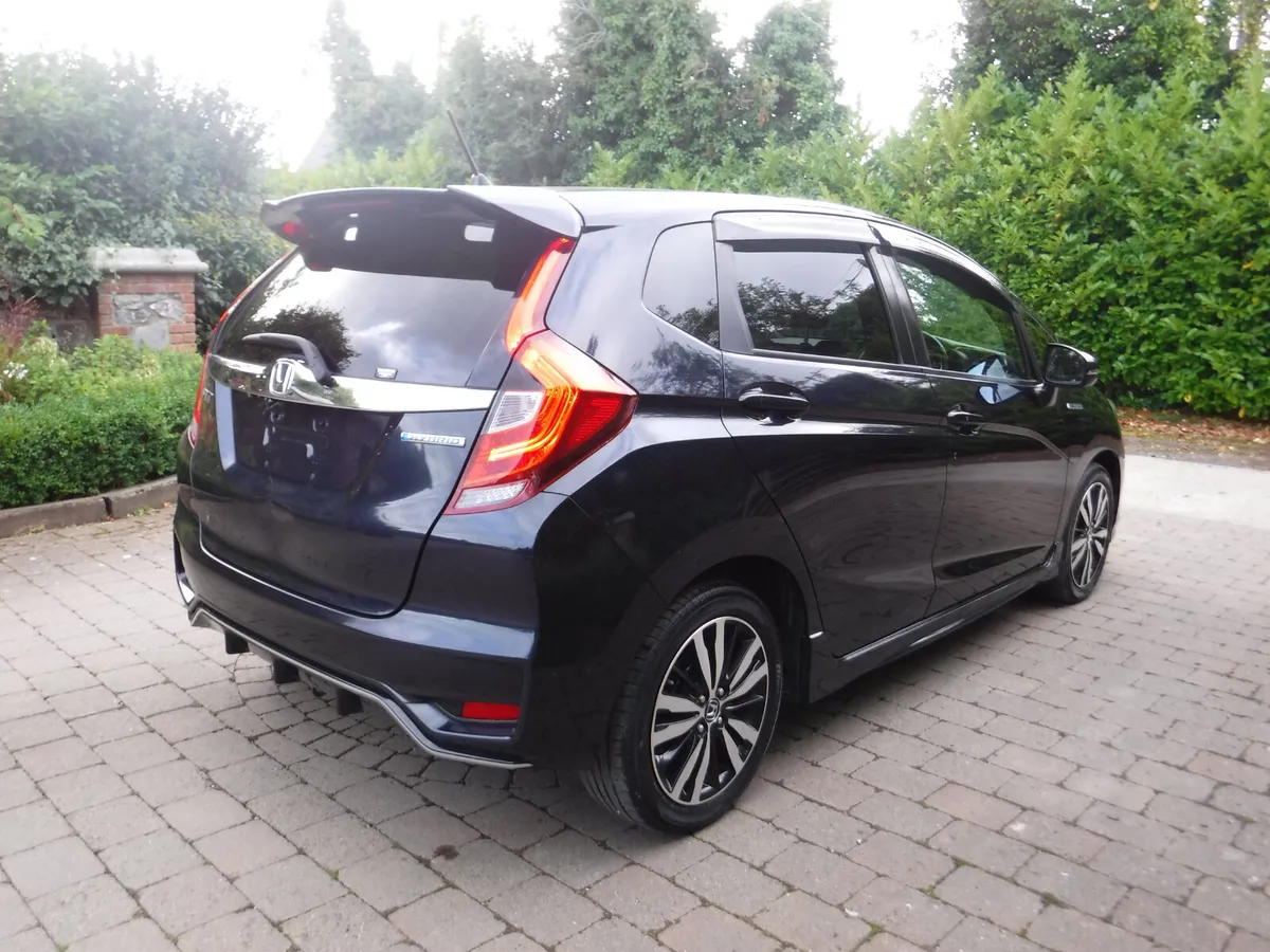 HONDA FIT 1.5 AUTO HYBRID SPORTS EDITION - Image 3