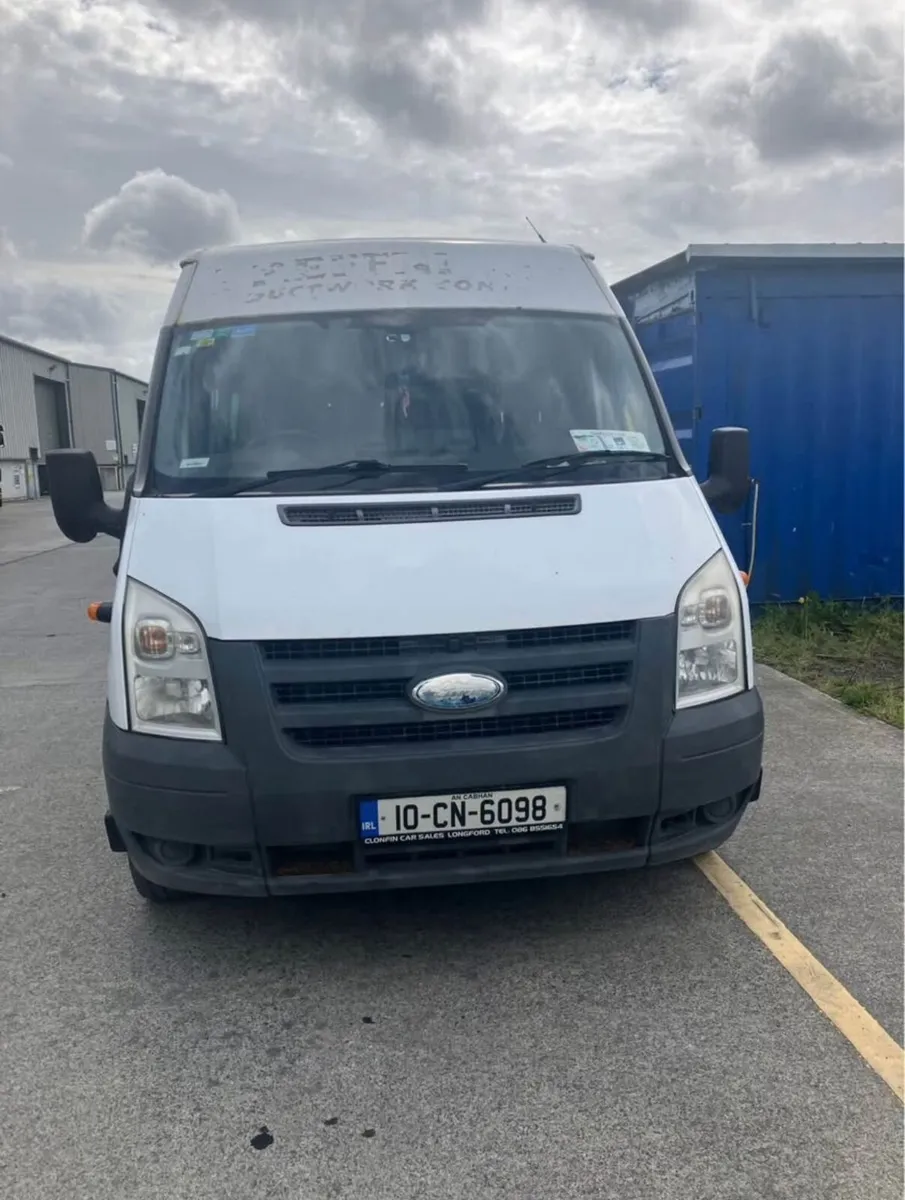 Ford transit 17 seater minibus - Image 3
