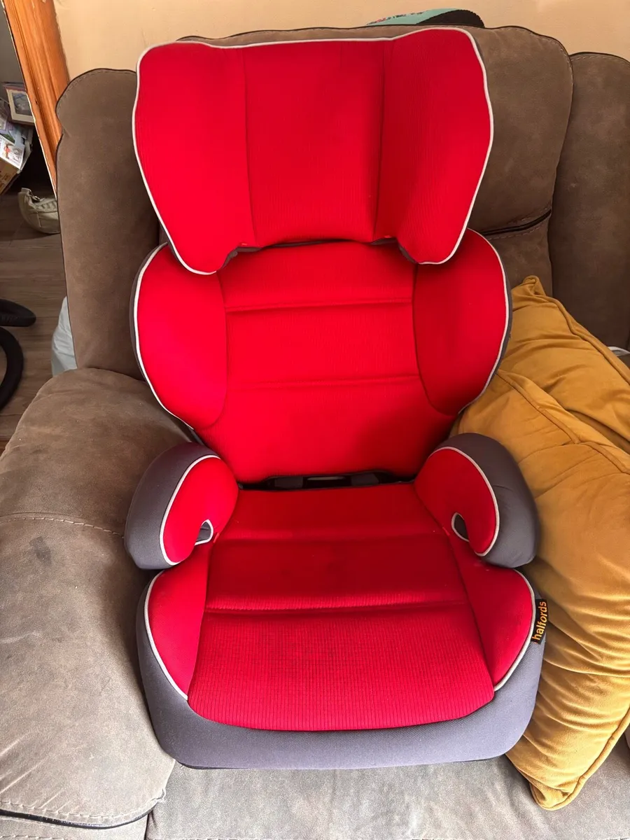 Halfords high back booster seat - Image 3