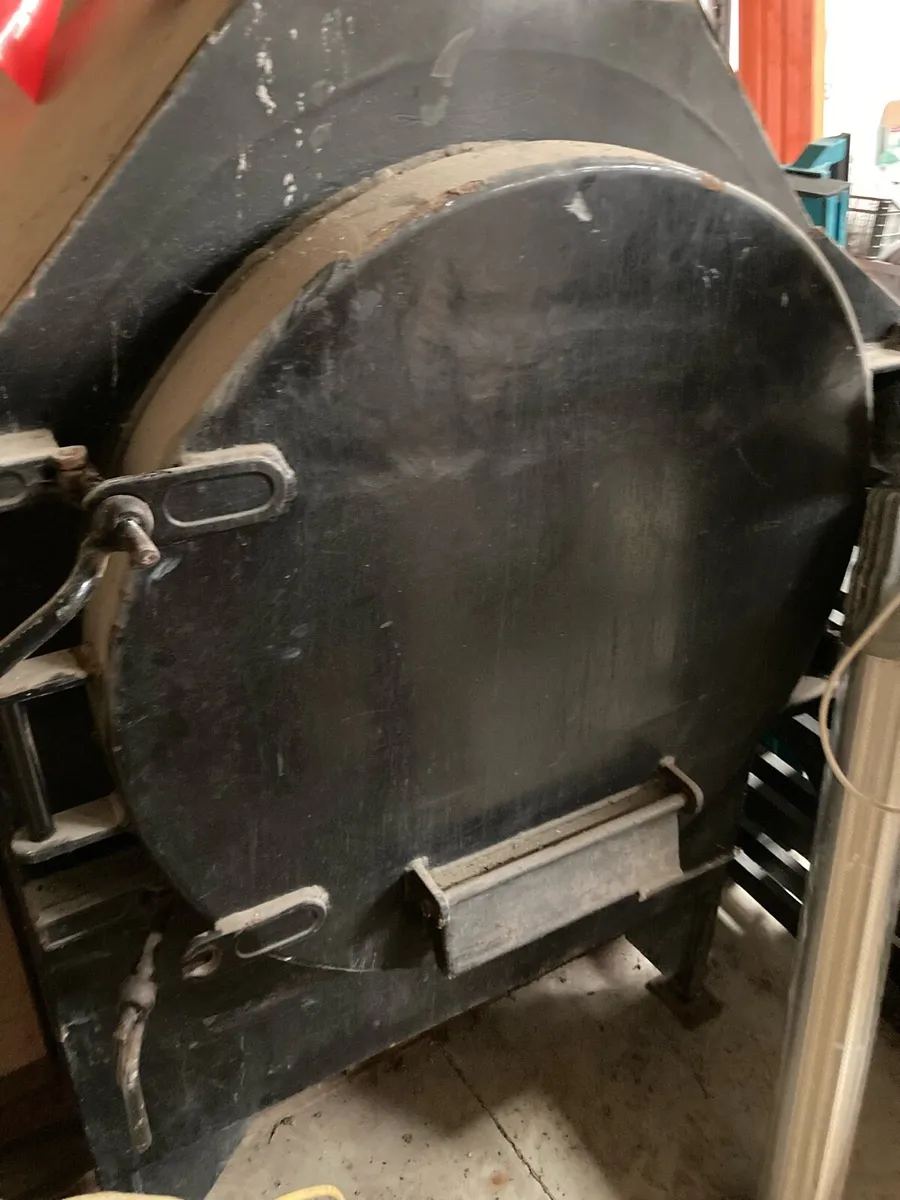Large boiler and hopper tank - Image 2