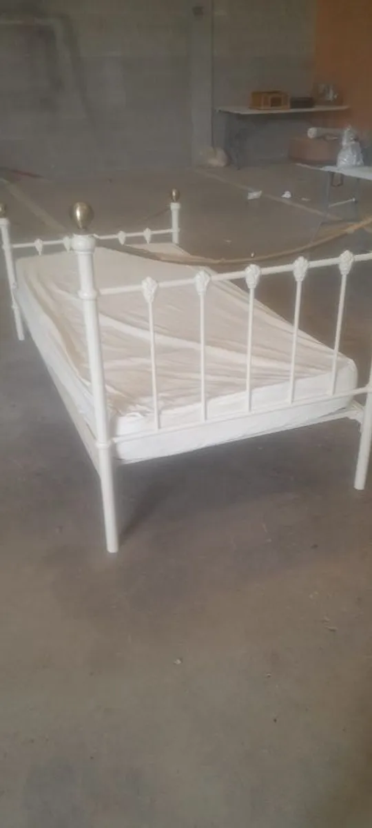Metal Frame Single Frame Bed - Image 1