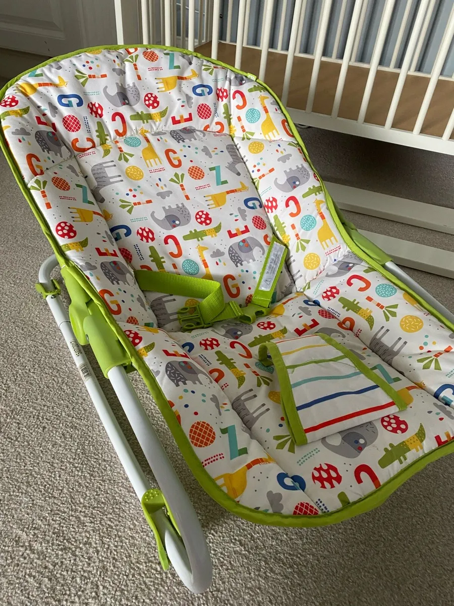 Baby cot and bouncer - Image 3