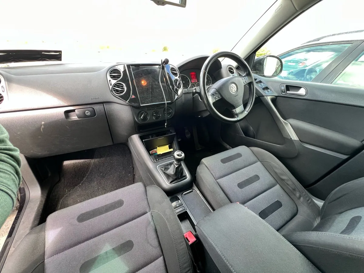 VW Tiguan 4wd - Image 4