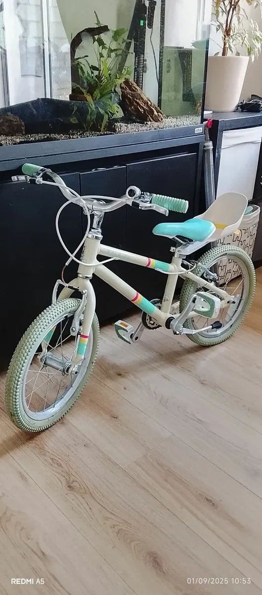 Kids bikes 16 inch and 17 inch - Image 2