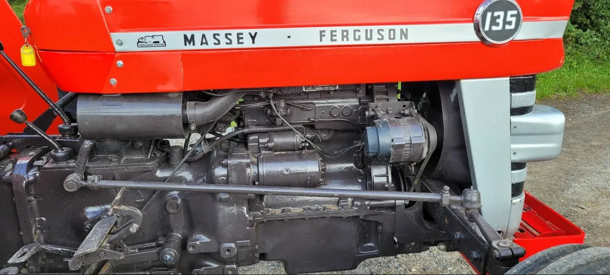 Massey Ferguson 135 - Image 3
