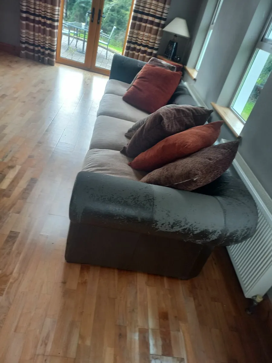 Couch - Image 1