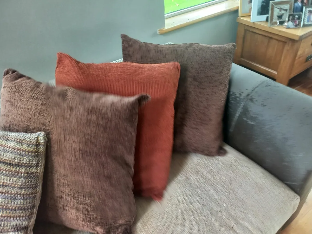 Couch - Image 3