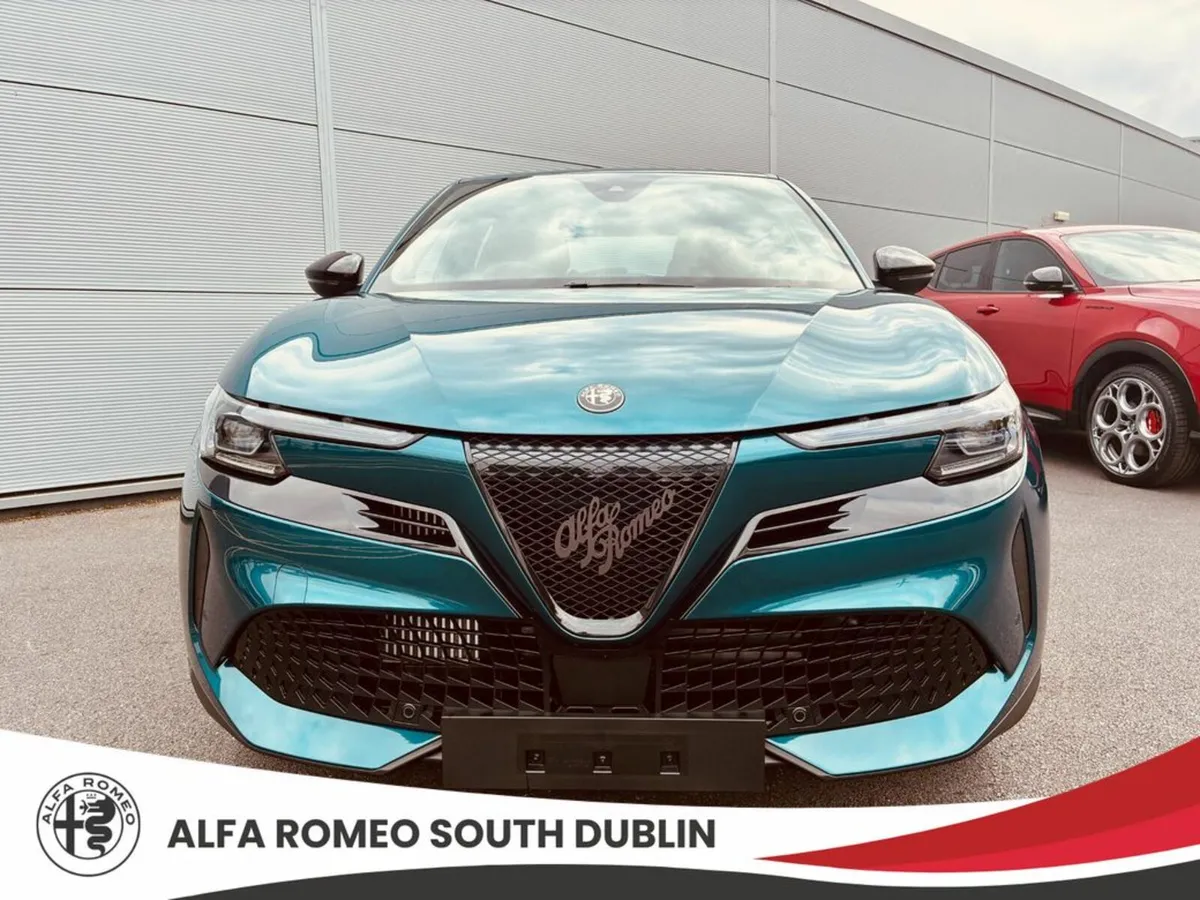 Alfa Romeo Junior Ibrida + Tech pack - Image 3